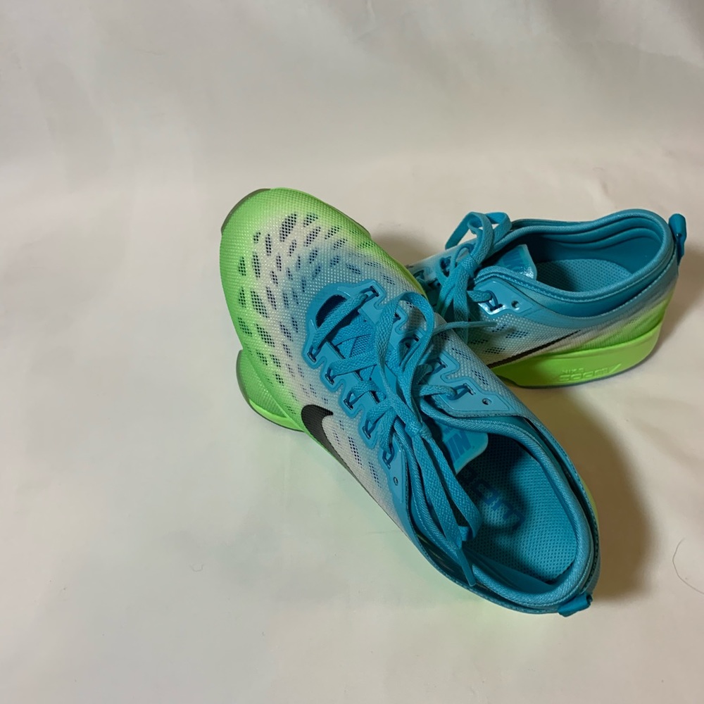 Women’s 7 Nike Zoom Fir Agility